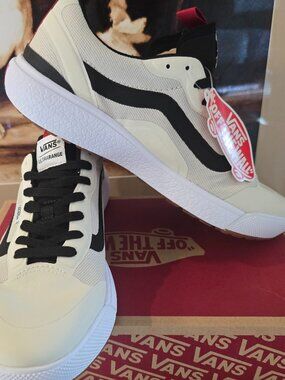 Vans Ultrarange Exo Bone White VN0A4U1KBWI Shoes Men's Sz 9 US Sneakers RARE NEW